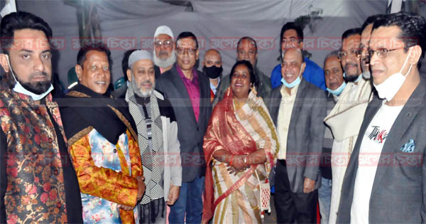 মেয়র আইভীর সাথে সৌজন্য সাক্ষাৎ করেন ডিএসএস. ক্লাব ও ফুটবল একাডেমি