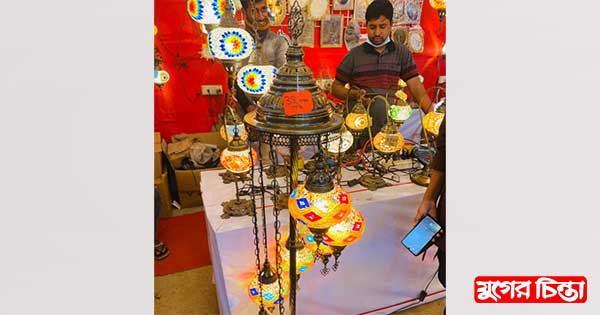 বাণিজ্যমেলায় হুররাম সুলতানের দোকানে ভিড়
