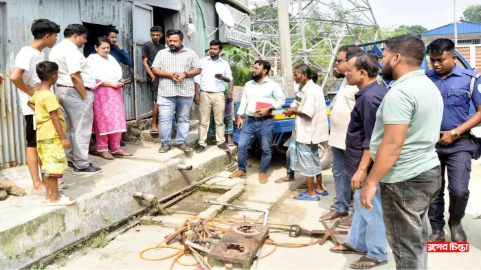 সিদ্ধিরগঞ্জে অভিযানে ৮০০ বাড়ির অবৈধ গ্যাস সংযোগ বিচ্ছিন্ন