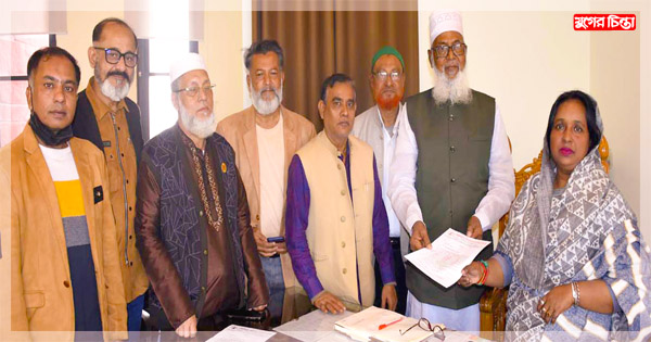 সাত দফা দাবিতে মেয়র আইভীকে স্মারকলিপি প্রদান