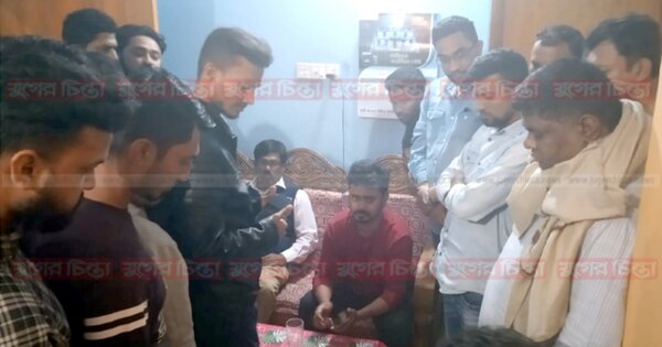 রিয়াদের বাড়িতে র&zwnj;্যাব-পুলিশের অভিযান