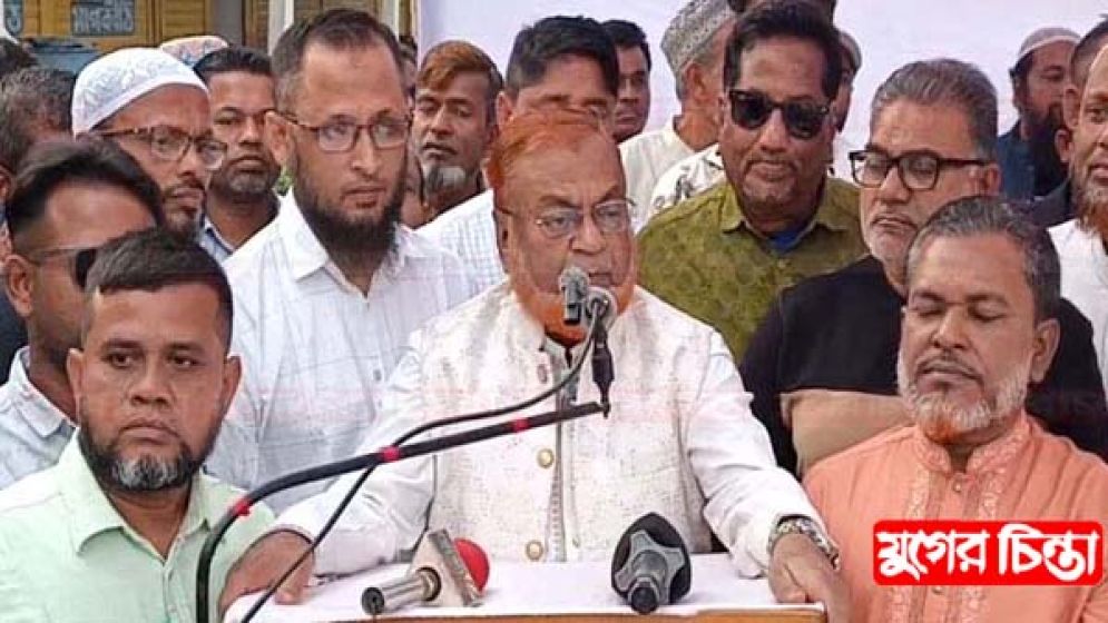 সুবিধাভোগীরা দুর্দিনে মুখ  লুকিয়ে পালিয়ে যায়