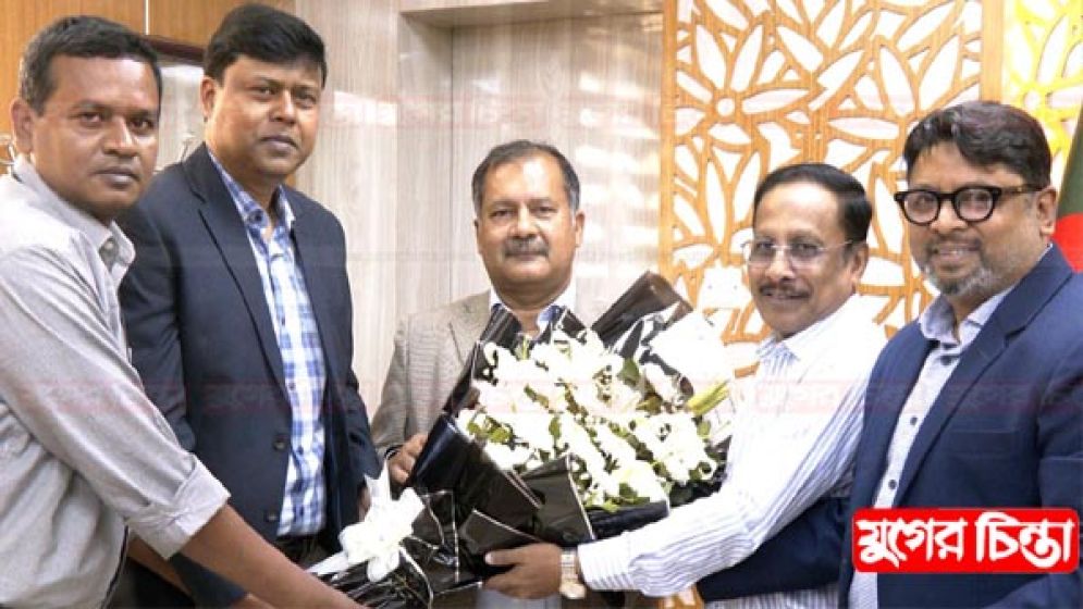 সময় উপযোগী এবং আধুনিক গণমাধ্যমের পরিবেশ তৈরী করতে চায় সরকার: তথ্য মন্ত্রী