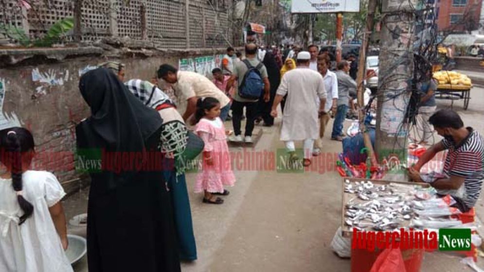 হকার পুনর্বাসনে ফুটপাত নয়